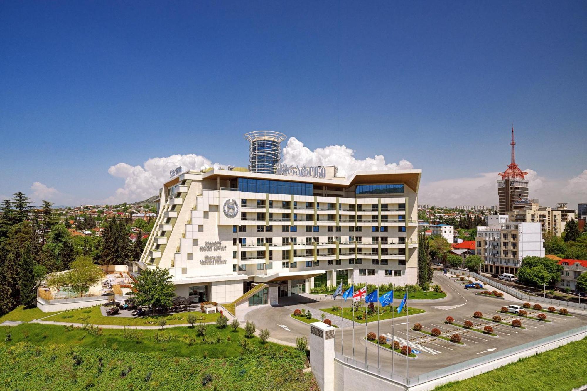 Sheraton Grand Tbilisi Metechi Palace Extérieur photo